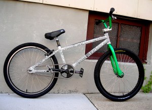 standard-125r-custom-paint