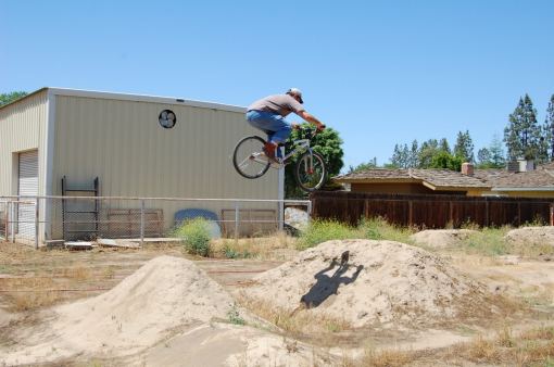 BS getting rad on a cruiser