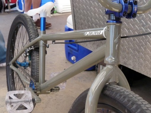 specialized-p24-dirt-jump--bike closeup