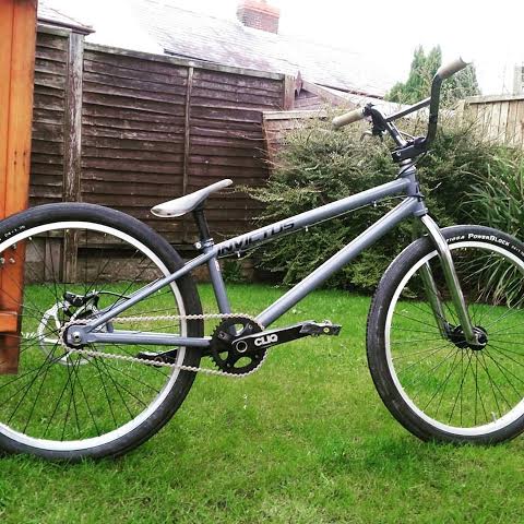 Invictus Sutty build